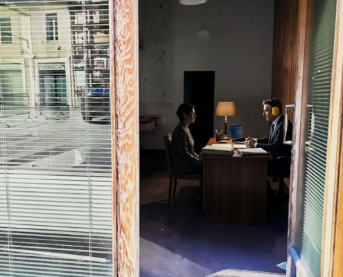 L'ascolto profondo non è una competenza psicologica: è uno strumento strategico. Scopri come usarlo per aumentare il valore del tuo studio legale.